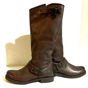 Frye women’s Veronica slouch brown leather pull up boots size 6 minor scratches